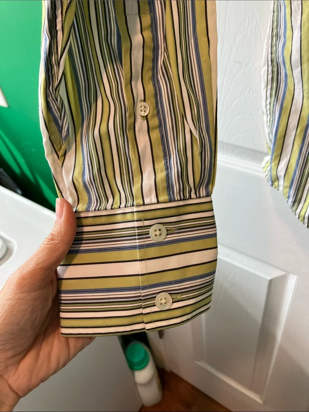Banana republic 15-15.5 100% cotton button front shirt green stripe long sleeve